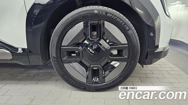 Kia EV9 Long Range 4WD GT Line 2024 — фото 21