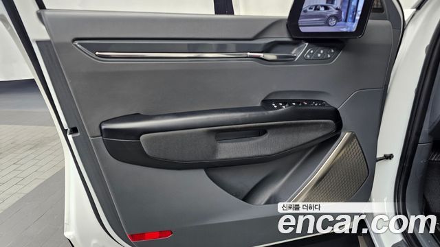 Kia EV9 Long Range 4WD GT Line 2024 — фото 24