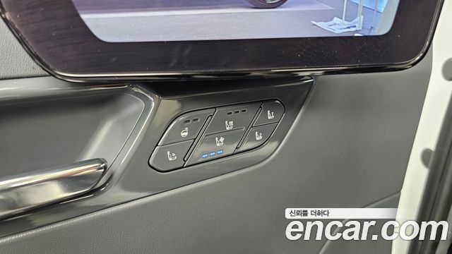 Kia EV9 Long Range 4WD GT Line 2024 — фото 35