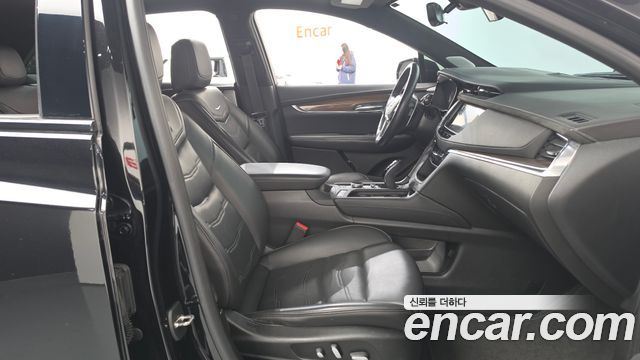 Cadillac XT5 3.6 Sport AWD 2021 — фото 21