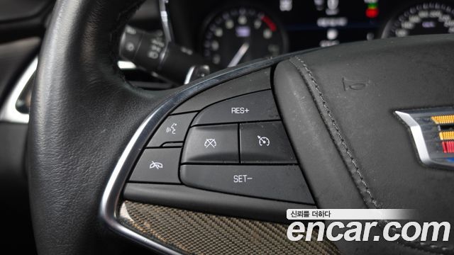 Cadillac XT5 3.6 Sport AWD 2021 — фото 30