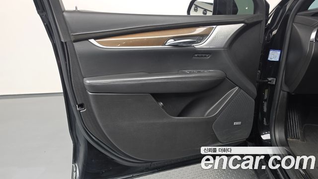 Cadillac XT5 3.6 Sport AWD 2021 — фото 33