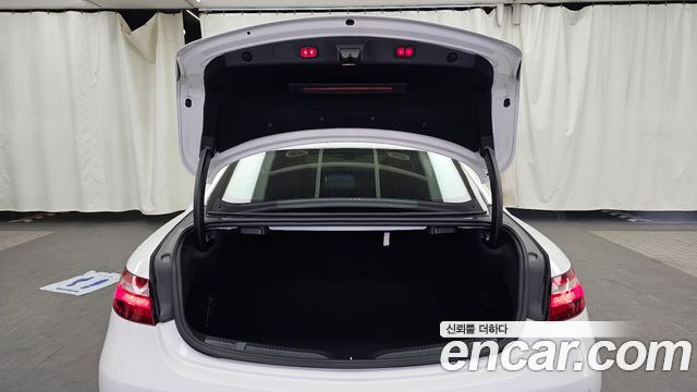 Mercedes-Benz E-Class (W213) E220d Coupe 2019 — фото 20
