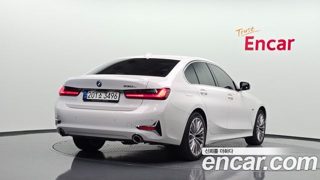 BMW 3 Series (G20) 330e Luxury 2022 — фото 2