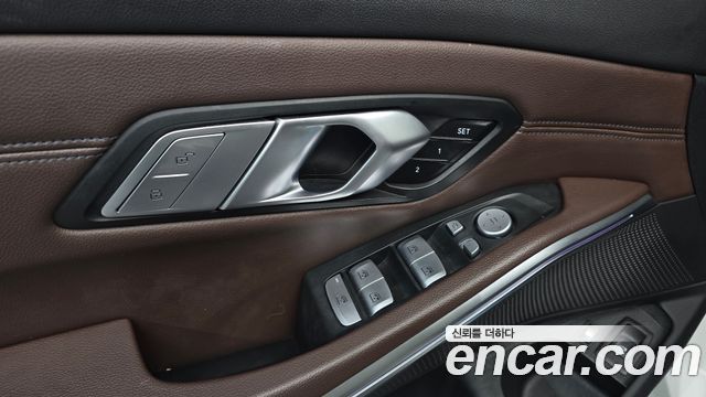 BMW 3 Series (G20) 330e Luxury 2022 — фото 32