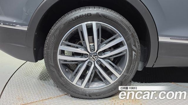 Volkswagen Tiguan (II) 2.0 TDI Prestige 2021 — фото 5