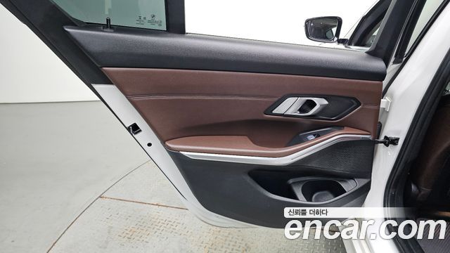 BMW 3 Series (G20) 320i Luxury 2021 — фото 31