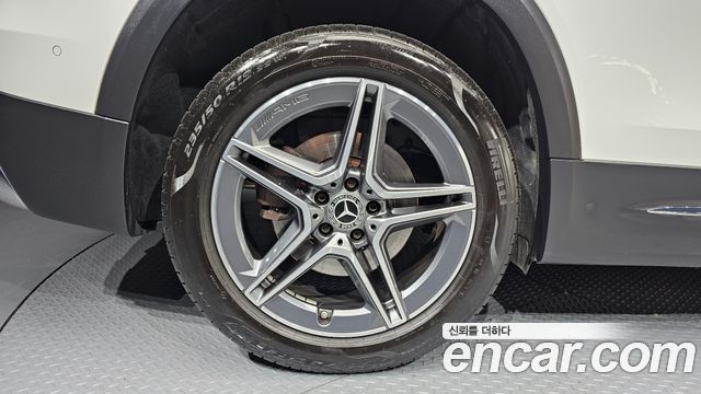 Mercedes-Benz GLB-Class (X247) GLB250 4MATIC 2023 — фото 5