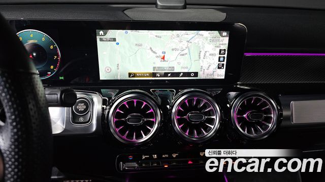 Mercedes-Benz GLB-Class (X247) GLB250 4MATIC 2023 — фото 13