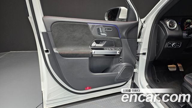 Mercedes-Benz GLB-Class (X247) GLB250 4MATIC 2023 — фото 24