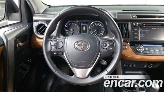 Toyota RAV4 2.5 2WD 4th 2017 — фото 13
