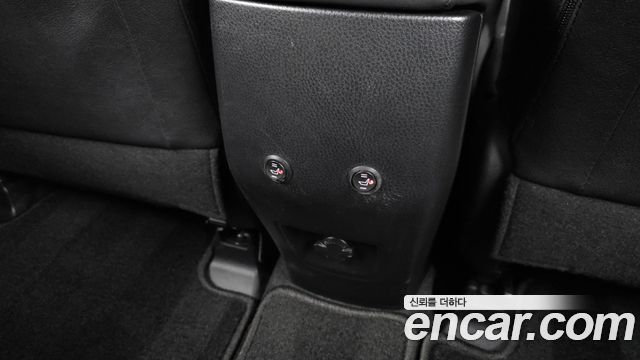 Toyota RAV4 2.5 2WD 4th 2017 — фото 18
