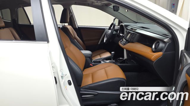 Toyota RAV4 2.5 2WD 4th 2017 — фото 26