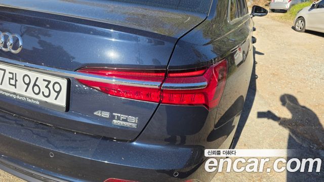Audi A6 (C8) 45 TFSI Quattro Premium 2021 — фото 23