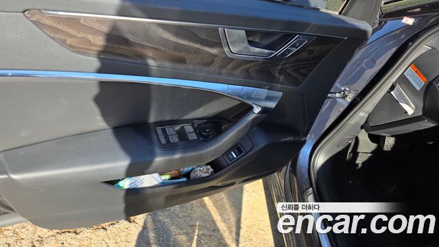 Audi A6 (C8) 45 TFSI Quattro Premium 2021 — фото 28