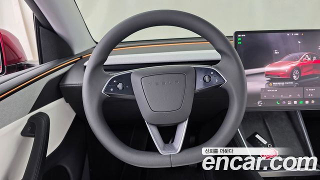 Tesla Model Y Long Range AWD 2025 — фото 13
