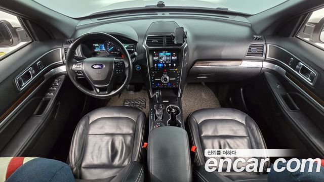 Ford Explorer 2.3 Limited 4WD 5th 2018 — фото 7