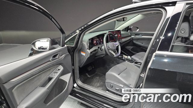 Volkswagen Golf (VIII) 2.0 TDI Prestige 2025 — фото 10