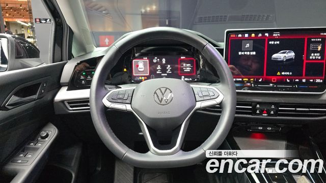 Volkswagen Golf (VIII) 2.0 TDI Prestige 2025 — фото 17
