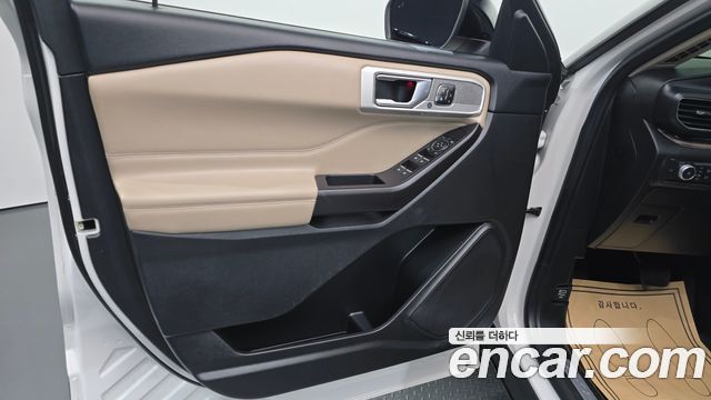 Ford Explorer (VI) 2.3 LimIted 4WD 2020 — фото 30