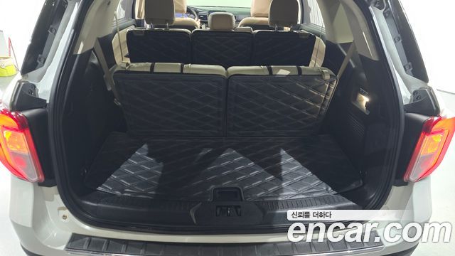 Ford Explorer (VI) 2.3 LimIted 4WD 2020 — фото 36