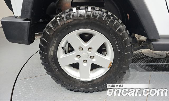 Jeep Wrangler (JK) 3.6 Sport 2Door 2017 — фото 5