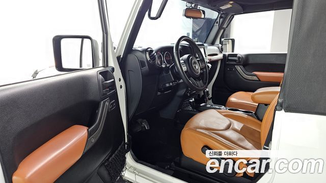 Jeep Wrangler (JK) 3.6 Sport 2Door 2017 — фото 10