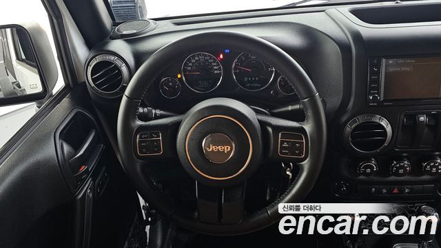 Jeep Wrangler (JK) 3.6 Sport 2Door 2017 — фото 13