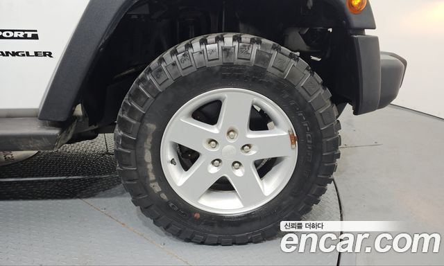 Jeep Wrangler (JK) 3.6 Sport 2Door 2017 — фото 21