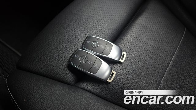 Mercedes-Benz GLC-Class (X253) GCL300 4MATIC Coupe 2020 — фото 27