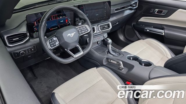 Ford Mustang (VII) 2.3 Ecoboost Premium Convertible 2025 — фото 7