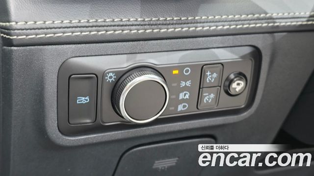 Ford Mustang (VII) 2.3 Ecoboost Premium Convertible 2025 — фото 16