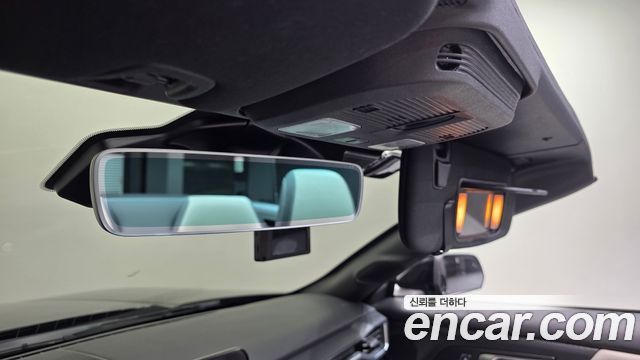 Ford Mustang (VII) 2.3 Ecoboost Premium Convertible 2025 — фото 18