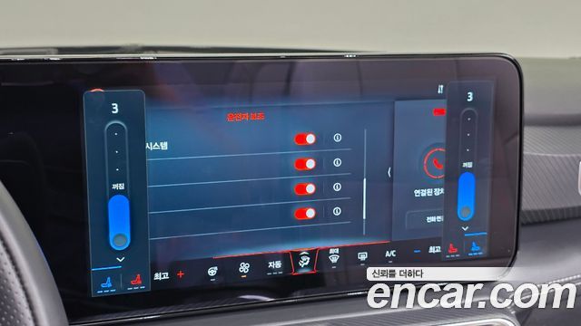Ford Mustang (VII) 2.3 Ecoboost Premium Convertible 2025 — фото 20