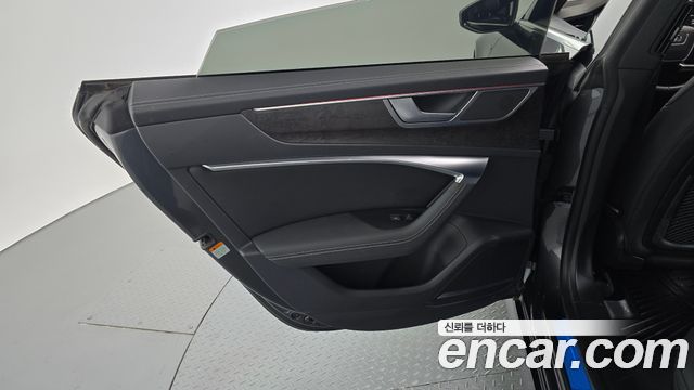 Audi A7 (4K) 45 TDI Quattro Premium 2021 — фото 25