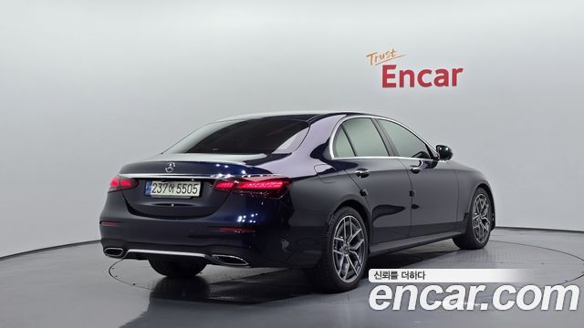 Mercedes-Benz E-Class (W213) E220d 4MATIC AMG Line 2021 — фото 2