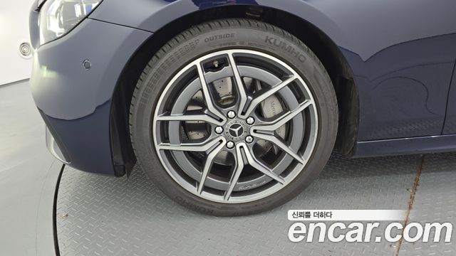 Mercedes-Benz E-Class (W213) E220d 4MATIC AMG Line 2021 — фото 5