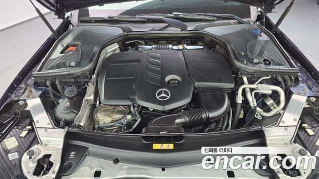 Mercedes-Benz E-Class (W213) E220d 4MATIC AMG Line 2021 — фото 6