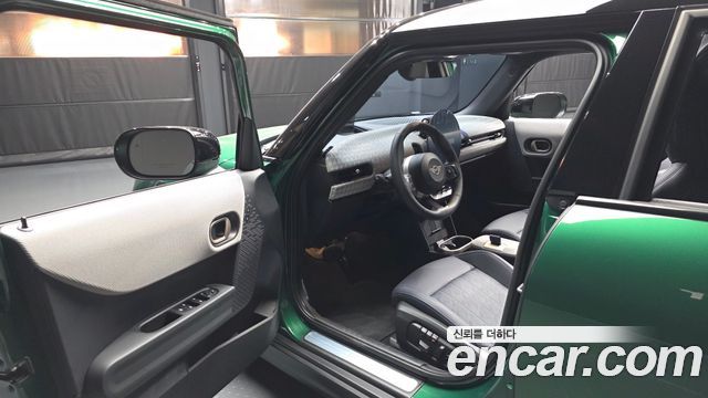 MINI Cooper S (IV) 5 Door Favoured 2025 — фото 10