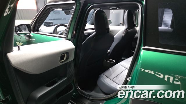 MINI Cooper S (IV) 5 Door Favoured 2025 — фото 26