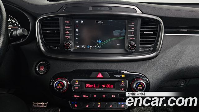 Kia Sorento Gasoline 2.0 Turbo 2WD Master Special 2020 — фото 14