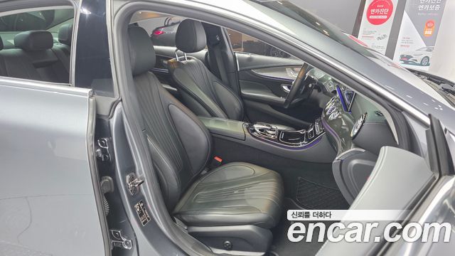 Mercedes-Benz CLS-Class (C257) CLS300d AMG Line 2019 — фото 11