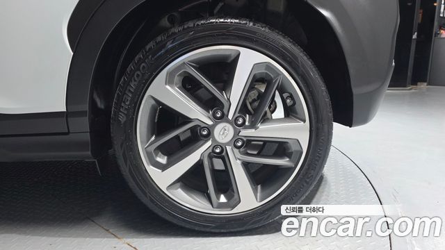 Hyundai Kona 1.6 Turbo 2WD Modern pop 2018 — фото 27