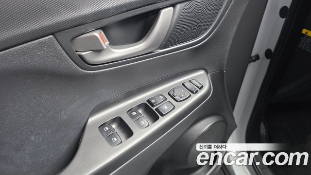 Hyundai Kona 1.6 Turbo 2WD Modern pop 2018 — фото 33