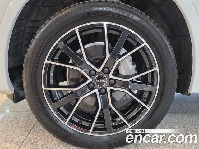 Audi Q5 (FY) 45 TFSI Quattro Premium 2024 — фото 5