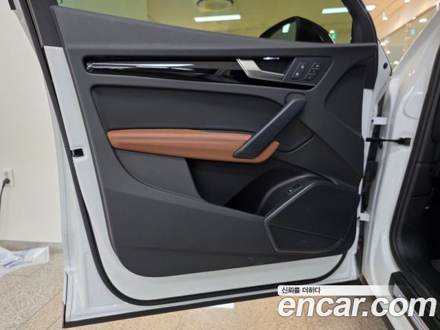 Audi Q5 (FY) 45 TFSI Quattro Premium 2024 — фото 16