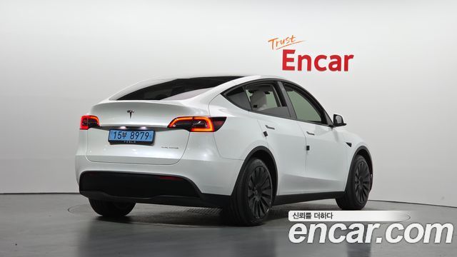 Tesla Model Y Long Range AWD 2021 — фото 2