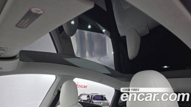 Tesla Model Y Long Range AWD 2021 — фото 16