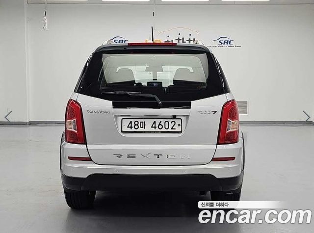 KG Mobility (SsangYong) Rexton W 2.0 2WD RX7 Luxury 2013 — фото 3