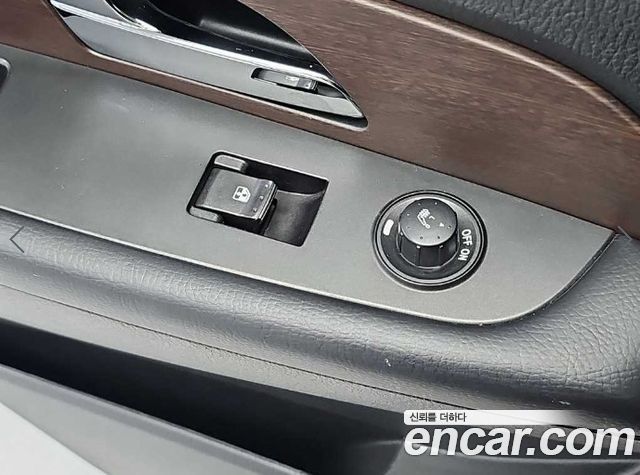 KG Mobility (SsangYong) Rexton W 2.0 2WD RX7 Luxury 2013 — фото 18
